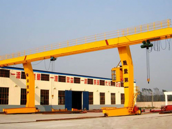 L型門(mén)式起重機(jī)